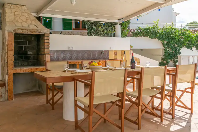 Holiday rentals in Can jaume 6, es Canutells