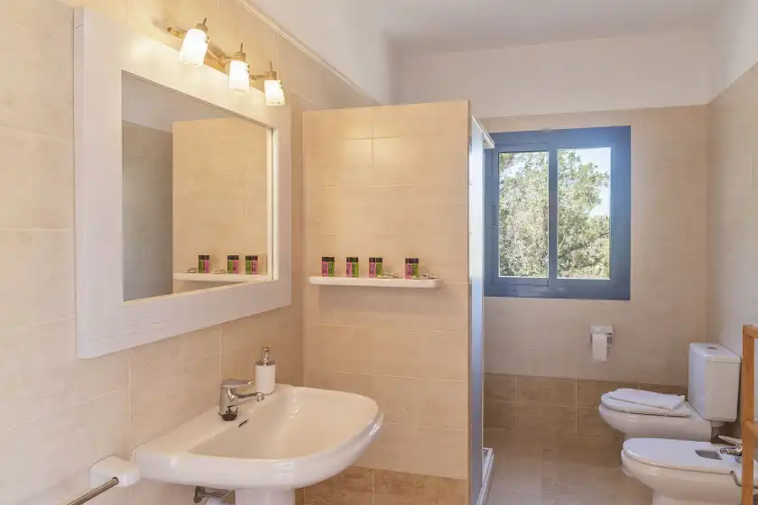 Holiday rentals in Es lliri blanc, Venda des Cap de Barbaria
