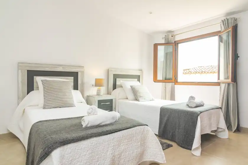 Holiday rentals in Villa placeta, Sa Pobla