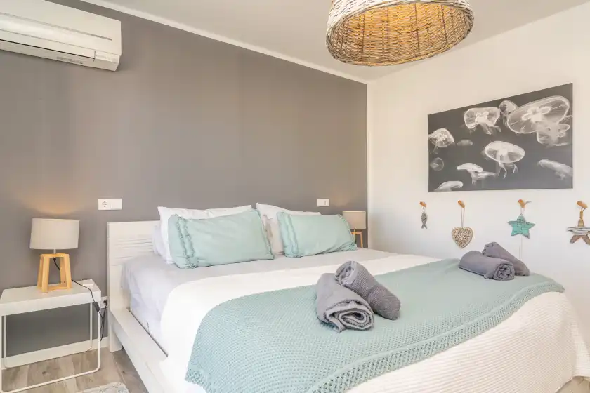 Holiday rentals in Casa del mar, Son Serra de Marina