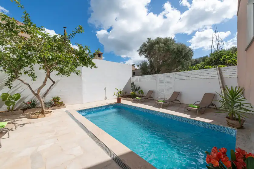 Holiday rentals in Can joan (maria), Maria de la Salut