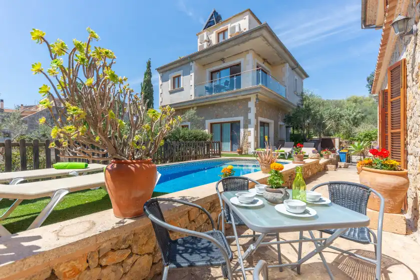 Holiday rentals in Son monjo, Maria de la Salut