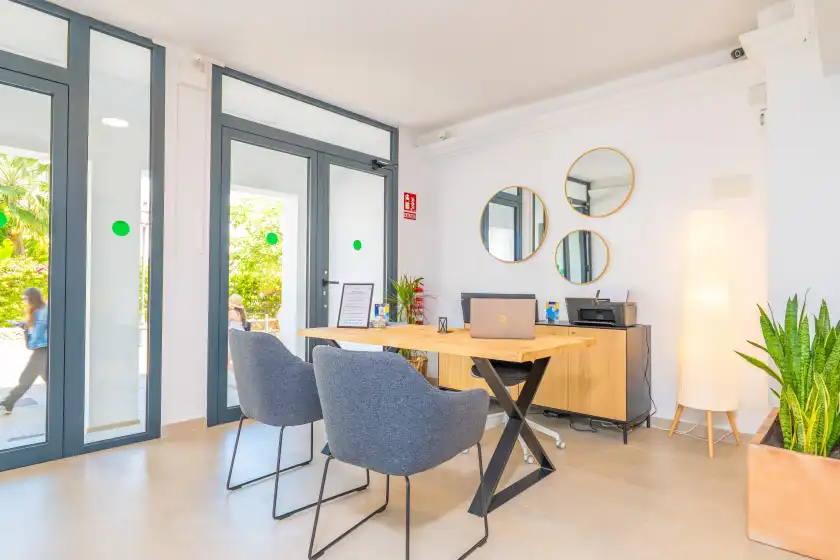 Holiday rentals in Hotel antares, Cala d'Or