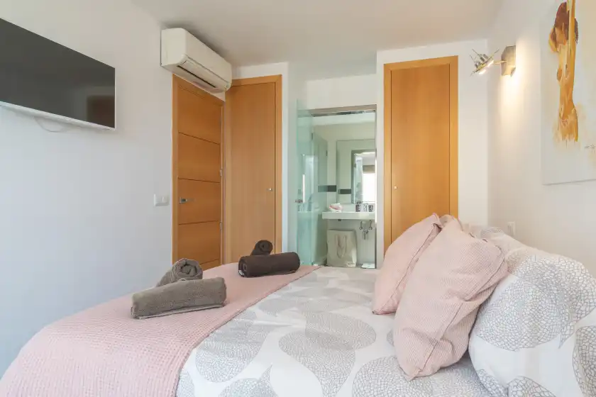 Holiday rentals in Mar colonia, Colònia de Sant Jordi