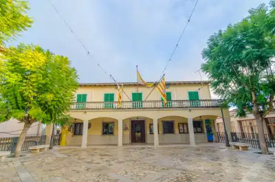Ayuntamiento de Montuïri, Mallorca, Vacalia.com