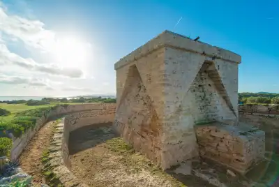 Castell de la Punta de n'Amer, Mallorca, Vacalia.com