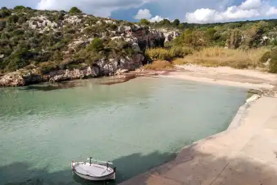 Cala Es Canutells, Menorca, Vacalia.com