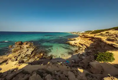 Es Caló d'es Mort, Formentera, Vacalia.com