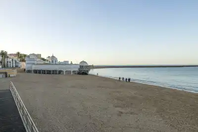 Playa La Caleta, Cádiz, Vacalia.com